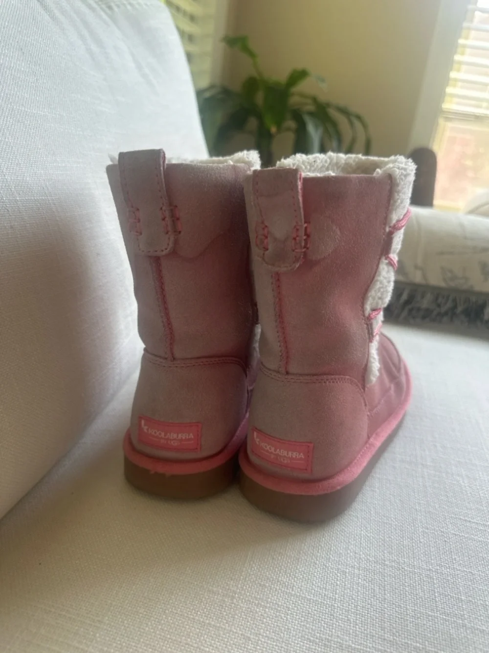 Koolaburra by UGG Girls Pink Sherpa Lined Winter Boots Size 3 Youth